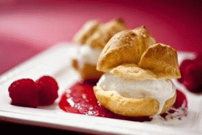 profiteroles con frutta di stagione