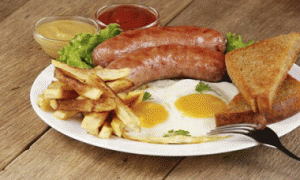 uova con salsicce